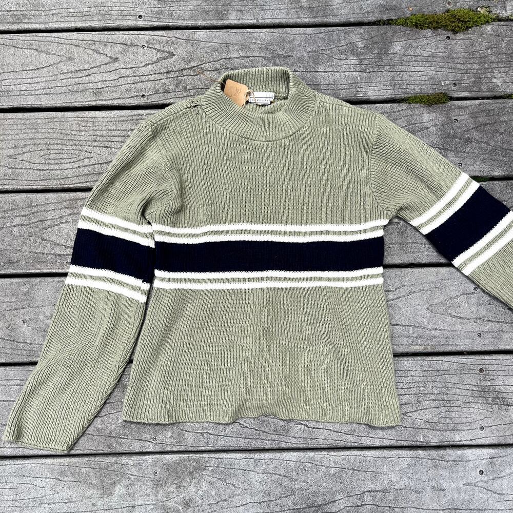 Item 68 Vintage knit, green sweater, Size Small